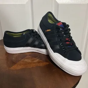 🔥🔥 ADIDAS ZUMIEZ 100k - Limited Edition - Unisex (Men 6.5 / Women 8) - PREFECT