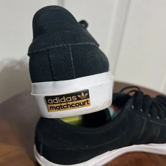🔥🔥 ADIDAS ZUMIEZ 100k - Limited Edition - Unisex (Men 6.5 / Women 8) - PREFECT