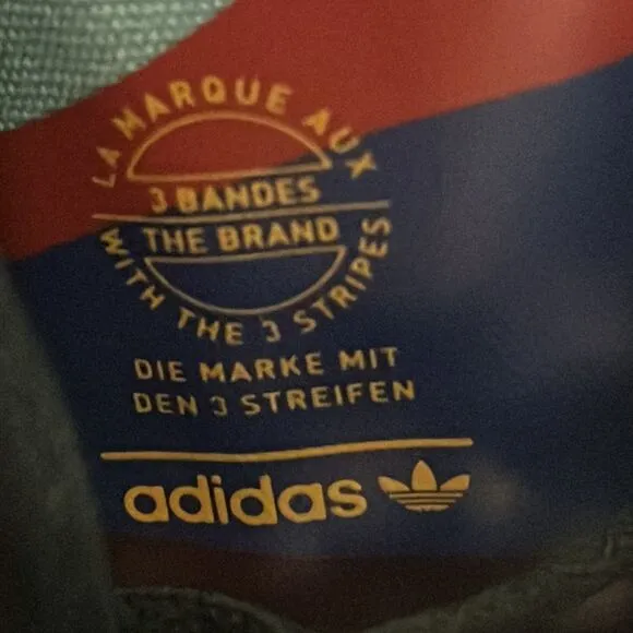 🔥🔥 ADIDAS ZUMIEZ 100k - Limited Edition - Unisex (Men 6.5 / Women 8) - PREFECT