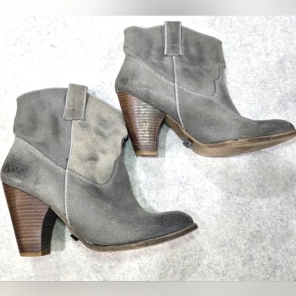 🐢 Bronx Distressed Suede and Leather Ankle Boots Size 40EU 9.5 US