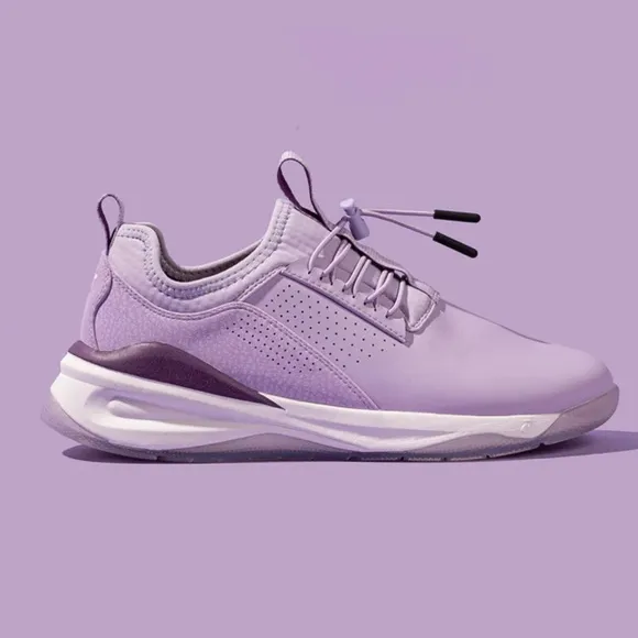 - CLOVE  LAVANDER WOMEN NURSE SHOES SIZE  6NEW