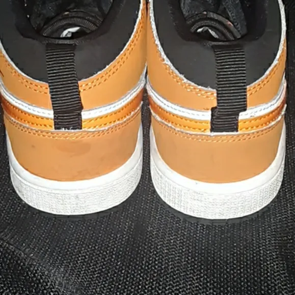 🏀 Jordan Sneakers