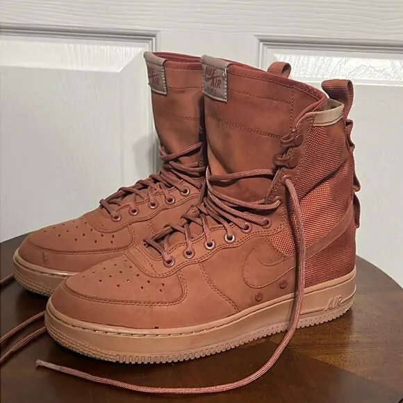 🔥🔥 NIKE AIR FORCE 1 SF  Women Size 8.5 - DUSTY PEACH 857872-202 - EUC - *Read*