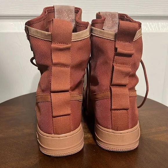 🔥🔥 NIKE AIR FORCE 1 SF  Women Size 8.5 - DUSTY PEACH 857872-202 - EUC - *Read*