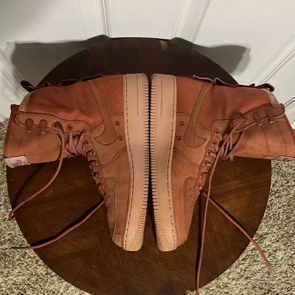 🔥🔥 NIKE AIR FORCE 1 SF  Women Size 8.5 - DUSTY PEACH 857872-202 - EUC - *Read*