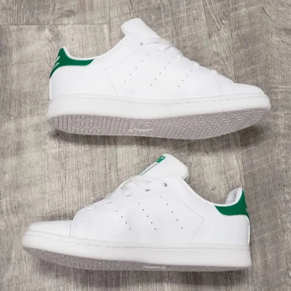 🆕️ NWT🎁 Adidas Stan Smith Youth Sz 3 Big Kid