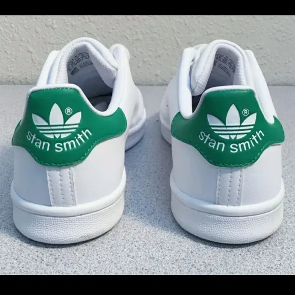 🆕️ NWT🎁 Adidas Stan Smith Youth Sz 3 Big Kid
