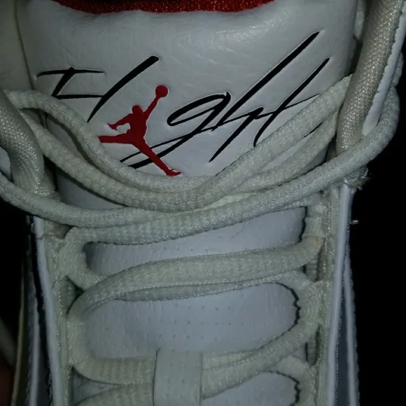2 pairs of Jordans flight