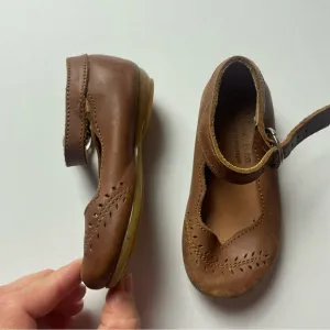 Adelisa &amp; Co Brown Leather Mary Janes’s