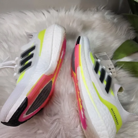 Adidas ADIDASUltraboost 21 Women Shoes size5.5 new