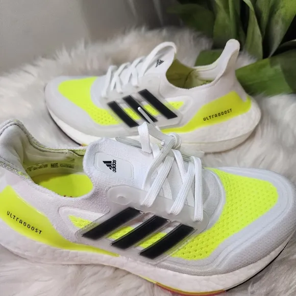 Adidas ADIDASUltraboost 21 Women Shoes size5.5 new