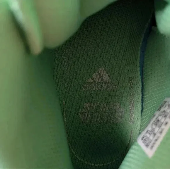 Adidas Deep Threat Baby Yoda Star Wars Shoes size- 7-(40 EU) Used once in excell