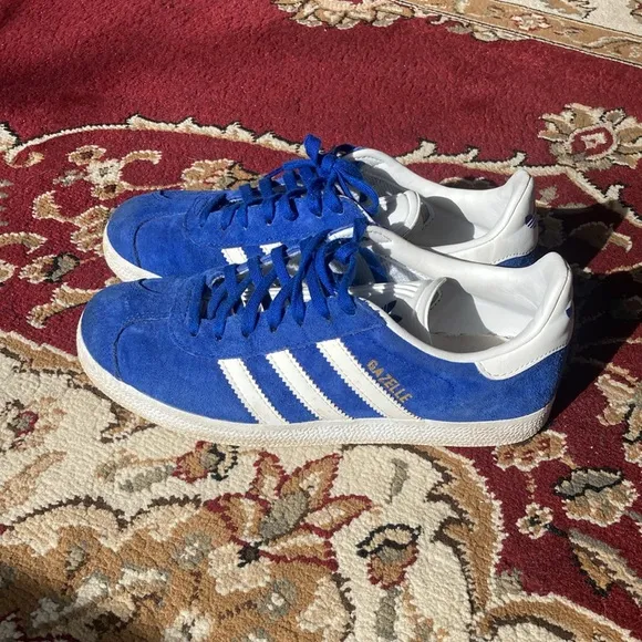 Adidas gazelle blue/white suede shoes size 6.5