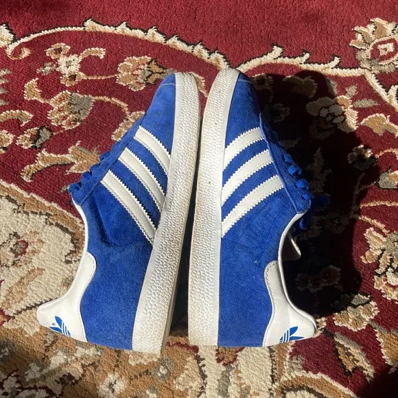 Adidas gazelle blue/white suede shoes size 6.5
