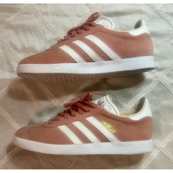 Adidas Gazelle Suede Sneakers Casual Walking Shoes Pink White Stripes 6.5