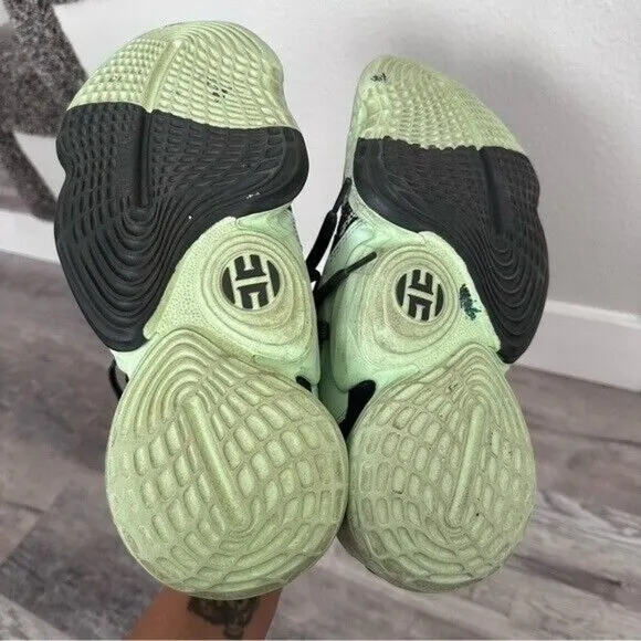 Adidas Harden Vol. 4 Basketball Shoes in Glow Green Size US Men 9.5