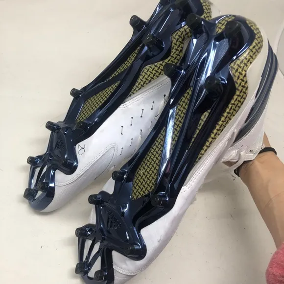 Adidas men shoes kleets 15
