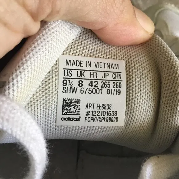 Adidas Original Falcon Shoes For Women - Color White and Gold