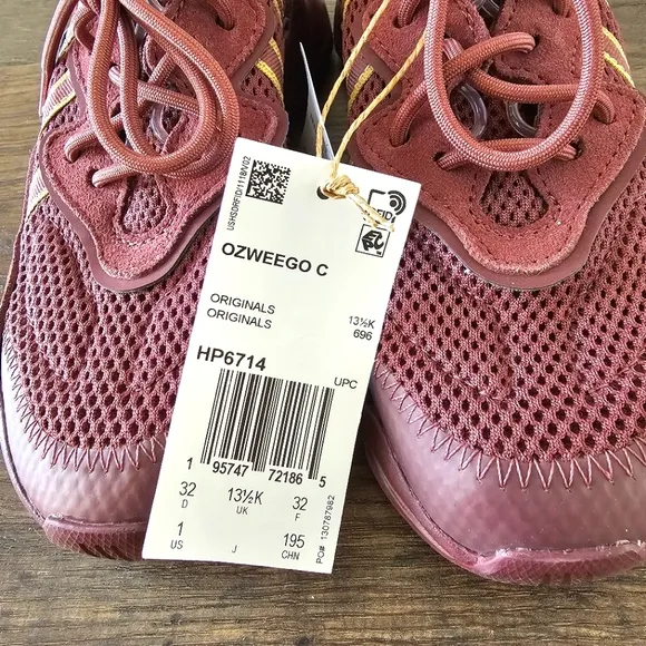 Adidas OZWEEGO C Shoes Sz1