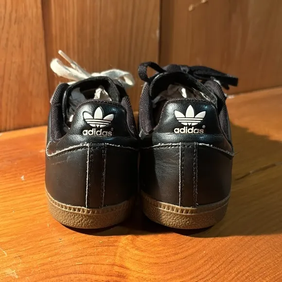 Adidas SAMBA OG Shoes Core Black White Cloud Gum Sole size 2Y