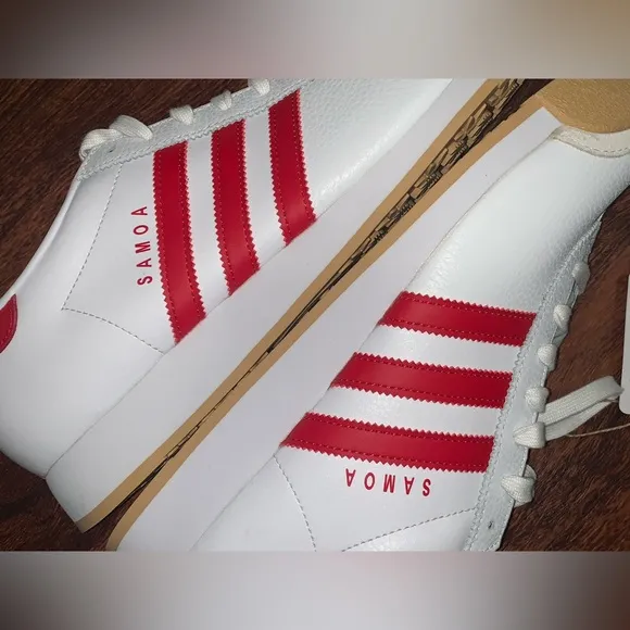 Adidas Samoa size 11.5