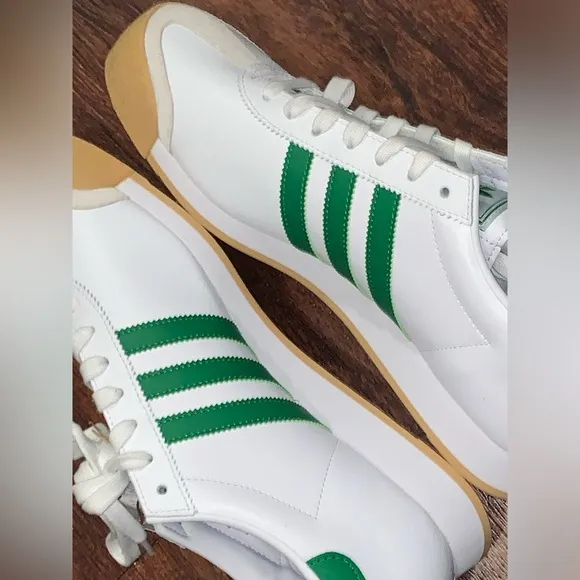 Adidas Samoa size 12