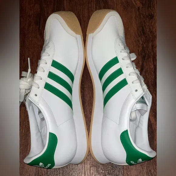 Adidas Samoa size 12
