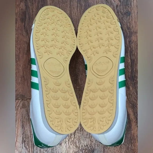 Adidas Samoa size 12