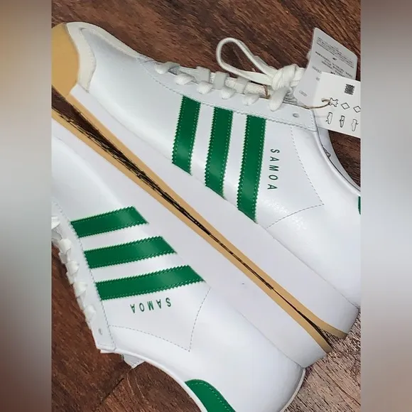 Adidas Samoa size 12