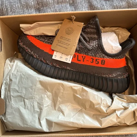 Adidas Size 4.5 US - Yeezy Boost 350 V2
