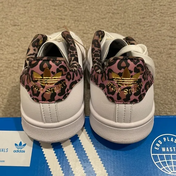 Adidas STAN SMITH shoes women size 6 brand new with box