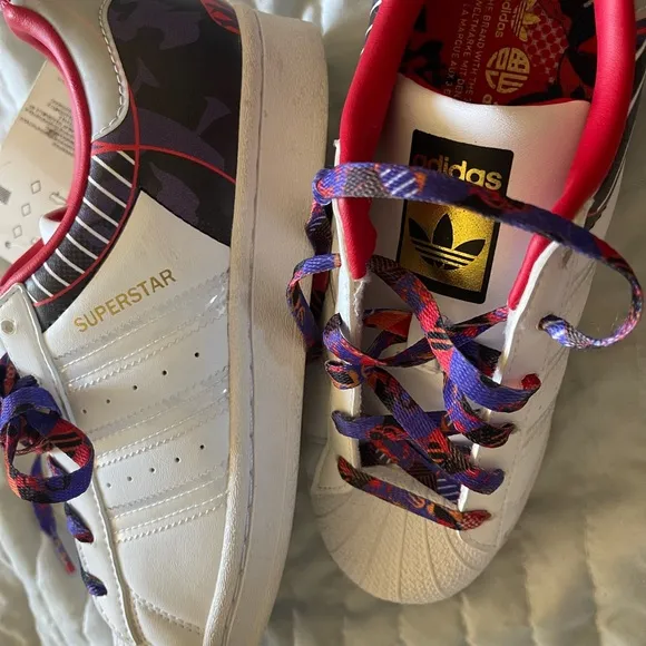 ADIDAS Superstar &quot;Year of the Ox&quot; Shoes White/Multicolor Size Youth 4..5 Women 6