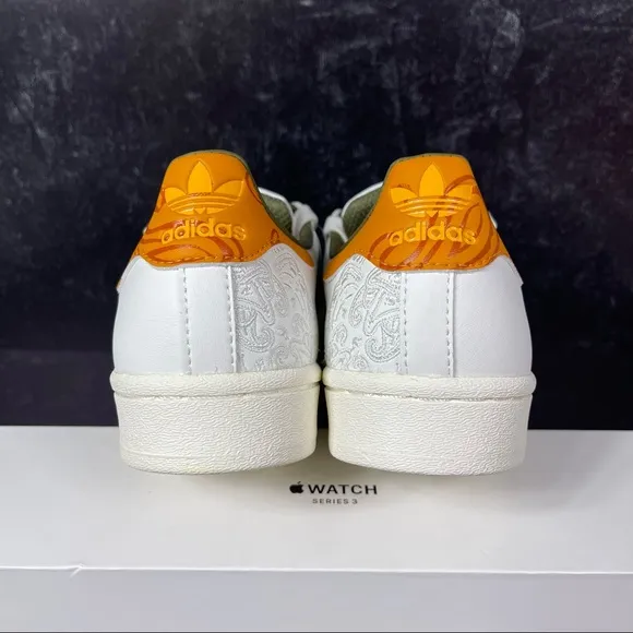 ADIDAS SUPERSTAR BANDANA OFF WHITE FOCUS ORANGE GREEN WOMENS SHOES SIZE 5 NEW