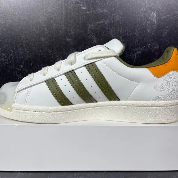 ADIDAS SUPERSTAR BANDANA OFF WHITE FOCUS ORANGE GREEN WOMENS SHOES SIZE 5 NEW