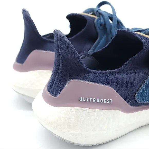 Adidas Ultraboost 22 Denim Shadow Navy White Running Shoes Women Size 11 GX9157