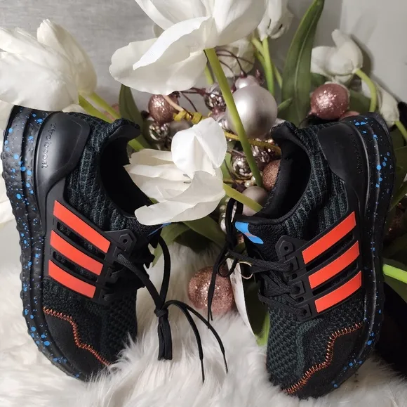 Adidas Ultraboost 5.0 DNA Women Shoes new