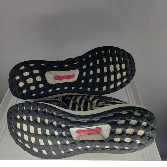 ADIDAS ULTRABOOST DNA ZEBRA/BLACK SNEAKERS FZ2730. 10.5 Men