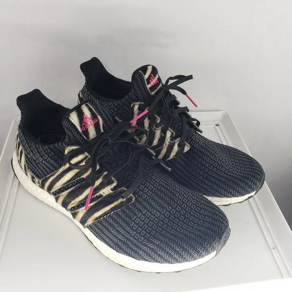 ADIDAS ULTRABOOST DNA ZEBRA/BLACK SNEAKERS FZ2730. 10.5 Men