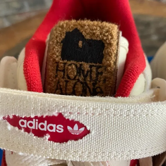 adidas x Home Alone Forum Low Shoes Mens Size 9.5 women’s 10.5 White Red GZ4378
