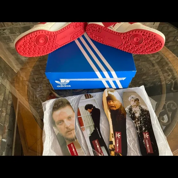 adidas x Home Alone Forum Low Shoes Mens Size 9.5 women’s 10.5 White Red GZ4378