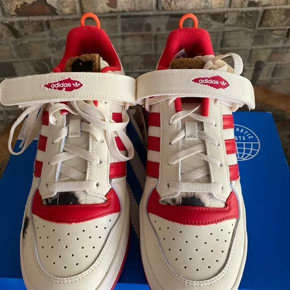 adidas x Home Alone Forum Low Shoes Mens Size 9.5 women’s 10.5 White Red GZ4378