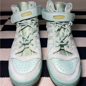 Adidas X Ivy Park Mint Green High-Top Sneakers Men Size 10 (Fits like a 9.5-10)