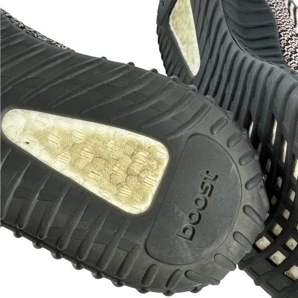ADIDAS YEEZY Boost 350 V2 Multicolor Cloth Sneakers Marked 10 US Authenticated
