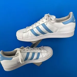 Adidas women shoes  BY3723 size 9.5 preowned