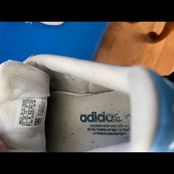 Adidas women shoes  BY3723 size 9.5 preowned