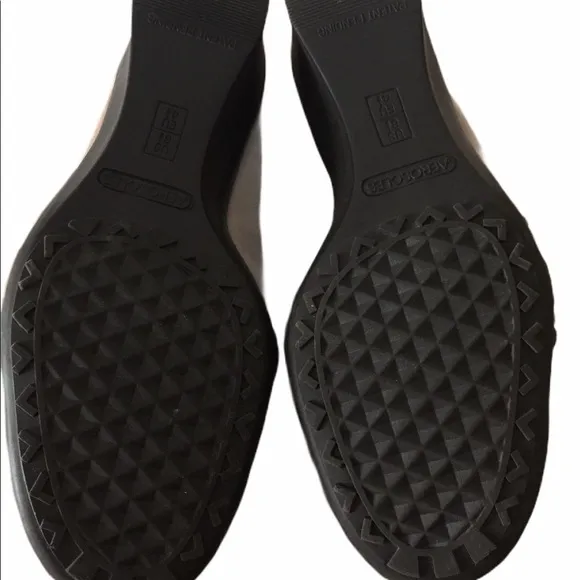 Aerosle Mary Jane Brown Wedge  Size 6 1/2
