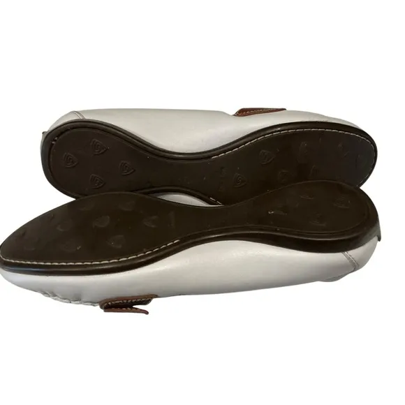 AGL Women's White and Brown leather Loafers driving shoes moccasins size 36.5