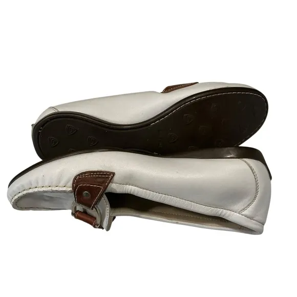 AGL Women's White and Brown leather Loafers driving shoes moccasins size 36.5