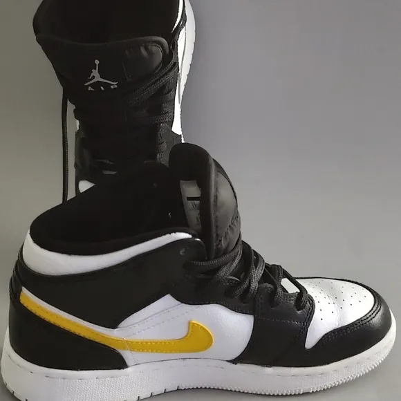 Air Jordan 1 mid multicolor Swoosh  Size 5 Y Leather Sneakers Wings logo