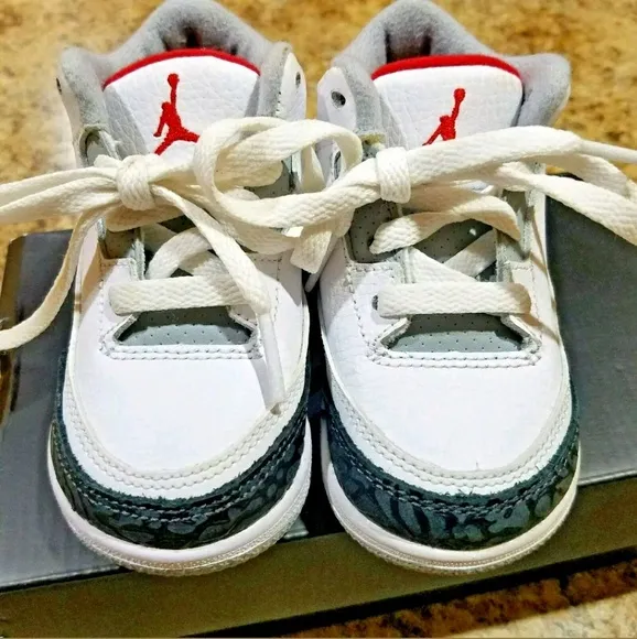 Air Jordan Retro 3 Toddler 6C Sneakers Shoes White